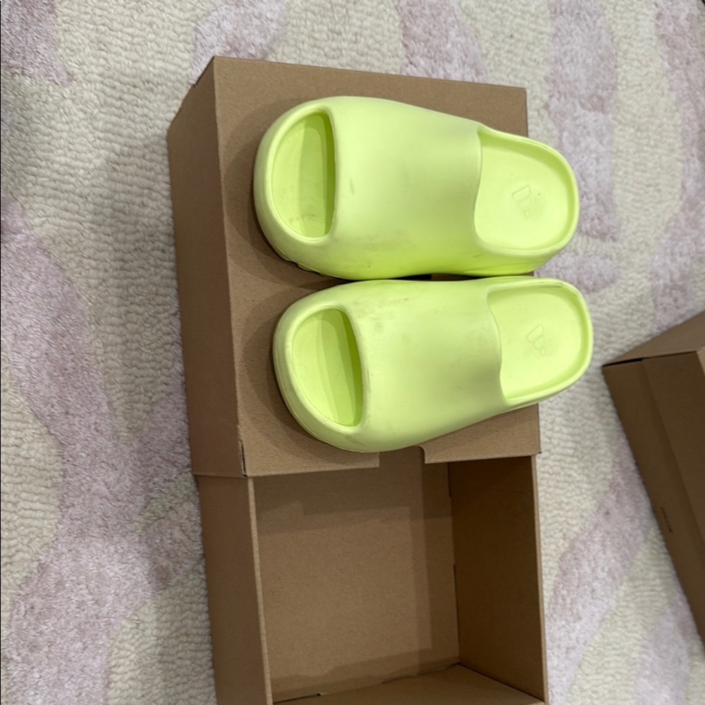 Yeezy yzy slides glow size 12